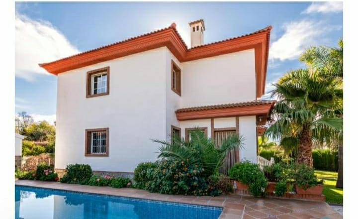 Casa Rural Las Cuatro Flores 오르히바 외부 사진