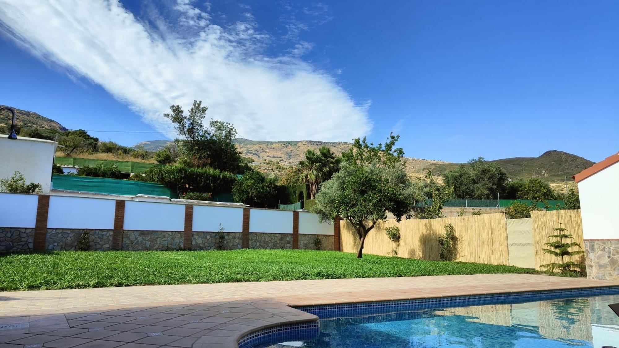 Casa Rural Las Cuatro Flores 오르히바 외부 사진
