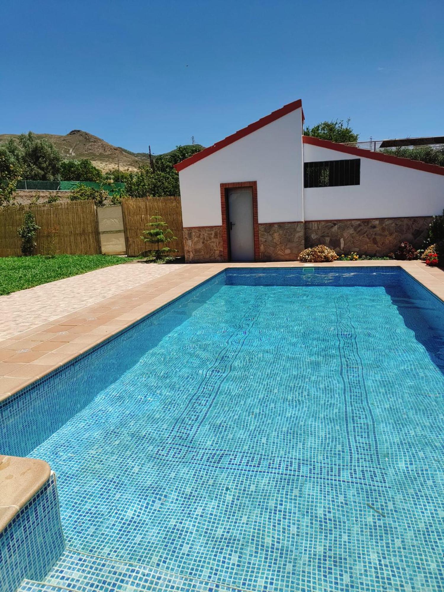 Casa Rural Las Cuatro Flores 오르히바 외부 사진